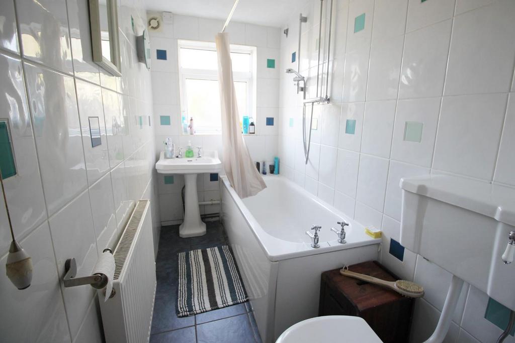 Bathroom.JPG