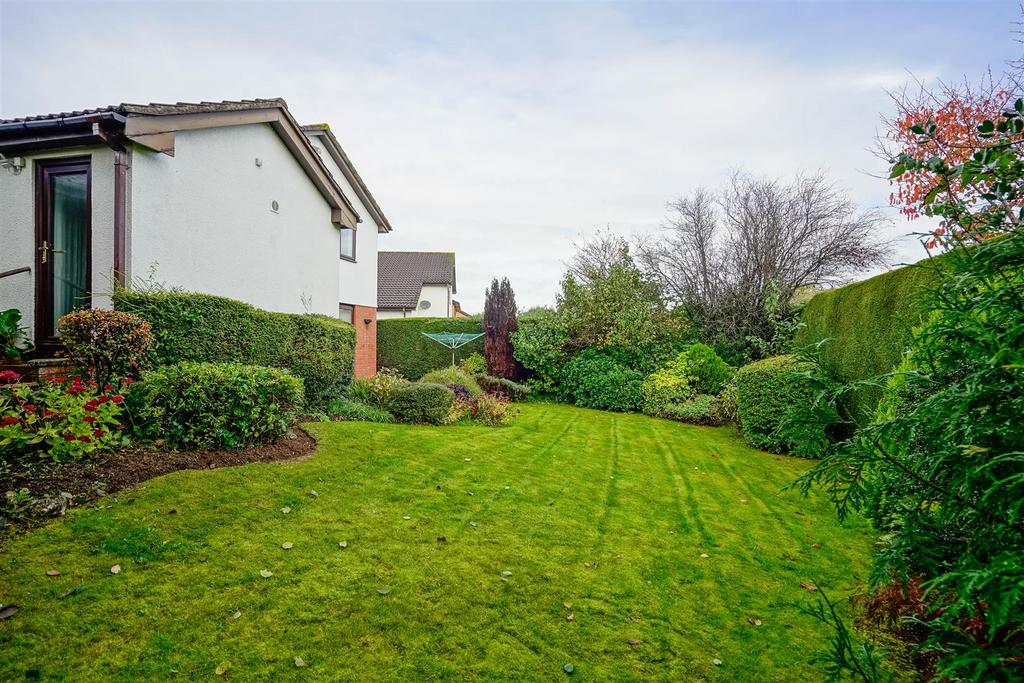 Harptree Close, Nailsea, Bristol 4 bed detached house to rent £2,250