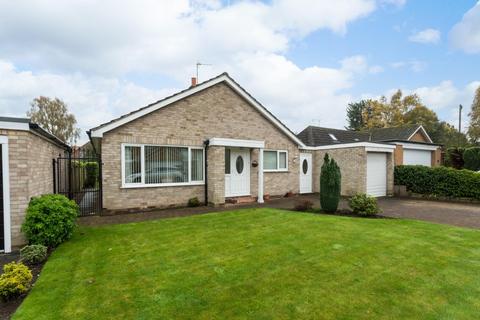 3 bedroom detached bungalow for sale, Pinfold Close, Riccall, York