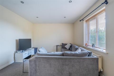 18 Fishers Mead, Long Ashton, Bristol, BS41 9EF
