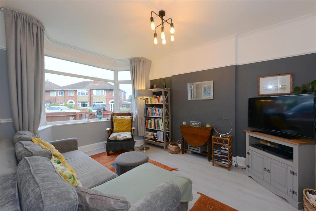 Rosemede, Sundorne, Shrewsbury 3 bed semidetached house for sale £