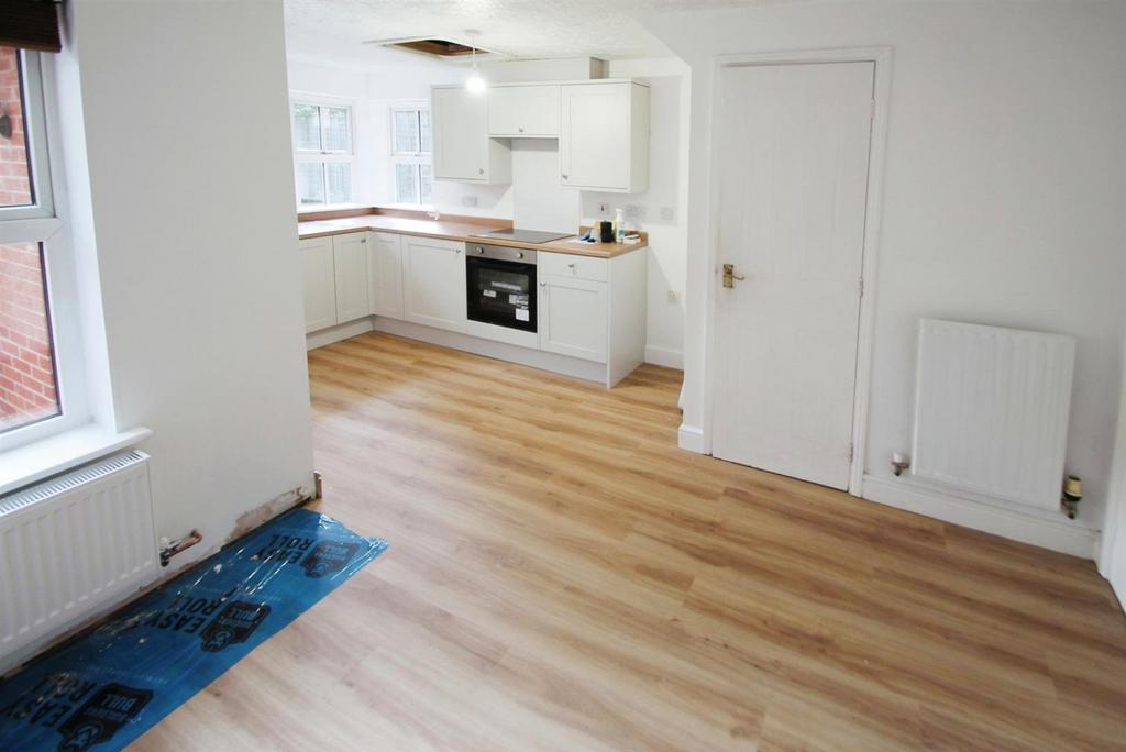 St. Margaret Road, Ludlow 4 bed detached house to rent £1,100 pcm (£254 pw)