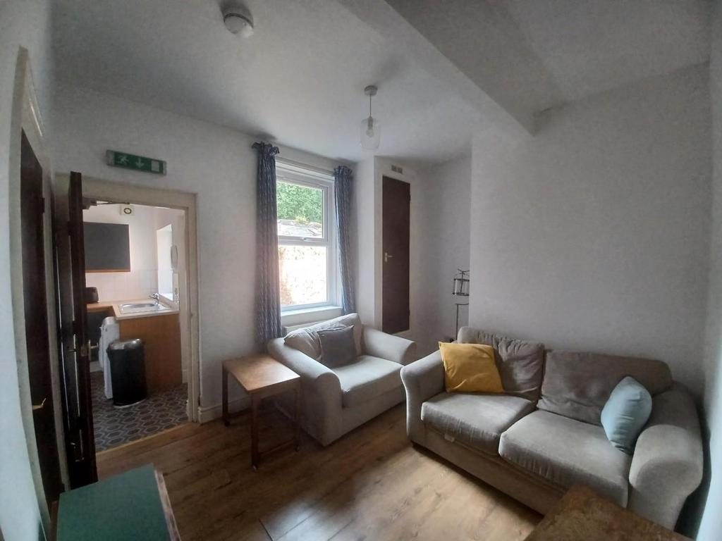 Living Room.jpg