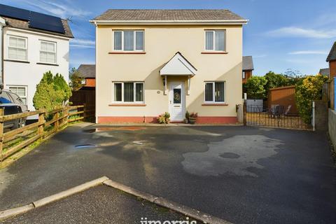 3 bedroom detached house for sale, Tudor Gardens, Merlins Bridge, Haverfordwest