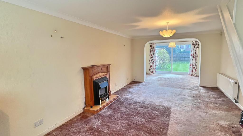 Rowallan Road, Four Oaks, Sutton... 3 bed semidetached house £375,000