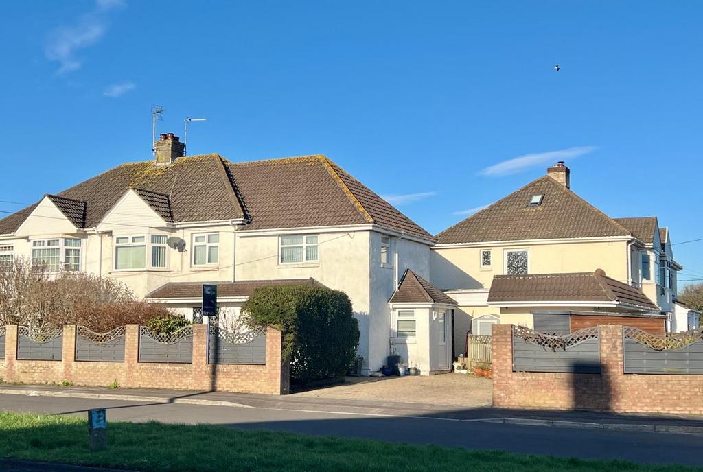 Newton Nottage Road, Porthcawl, Bridgend County Borough, CF36 5EA 4 bed semidetached house for