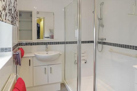 92 Milford Avenue, Wick, Bristol, BS30 5PR