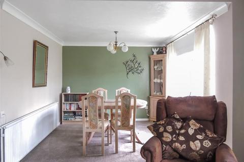 92 Milford Avenue, Wick, Bristol, BS30 5PR