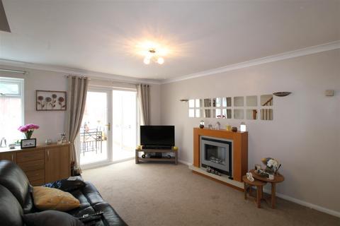 2 bedroom end of terrace house for sale, Ordley Close, Dumpling Hall, Newcastle Upon Tyne