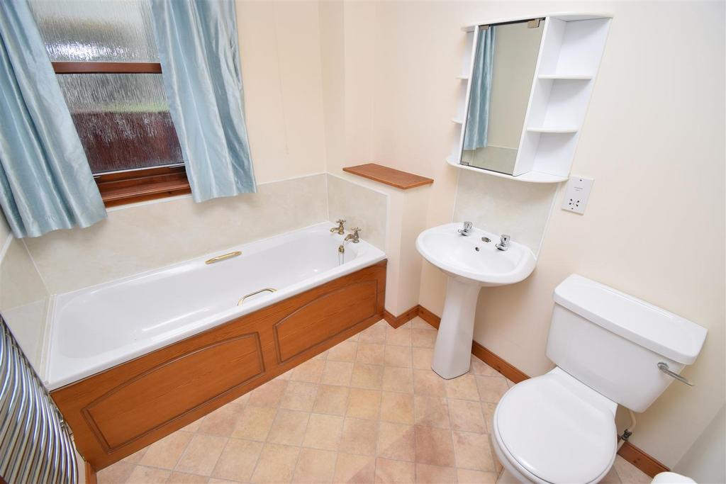 Bathroom.jpg