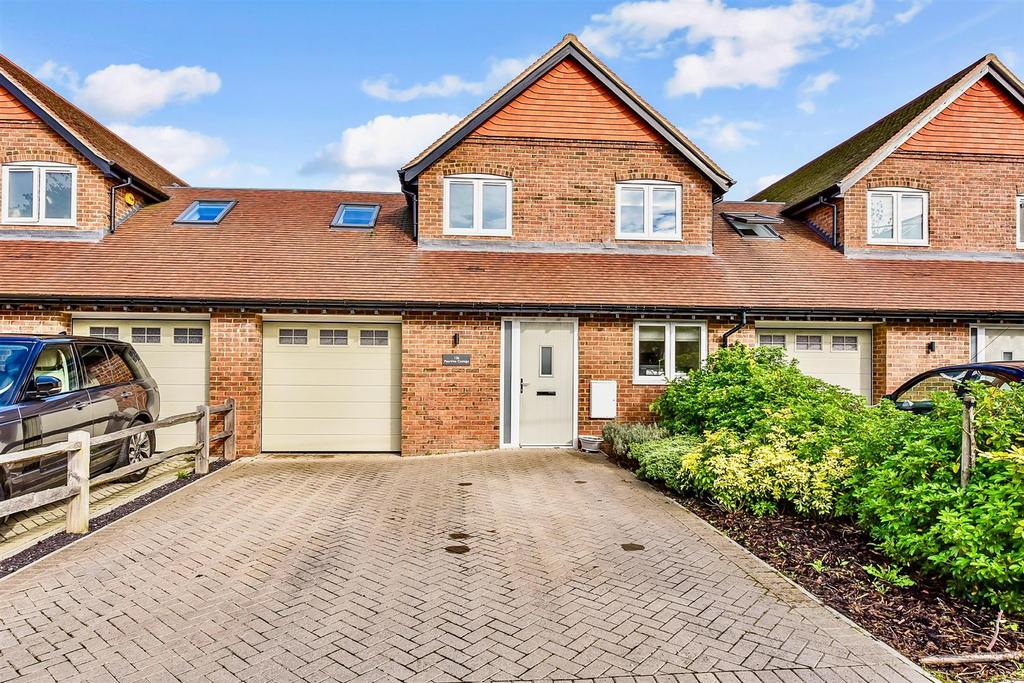 Street End, North Baddesley, Hampshire 4 bed terraced house for sale