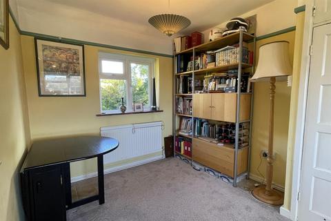 2 bedroom flat for sale, Milford