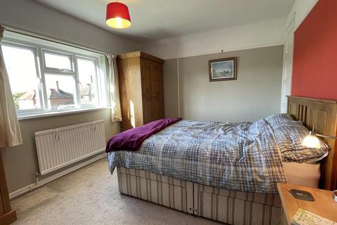 22 Amberley Road, Milford, Godalming, GU8 5ED