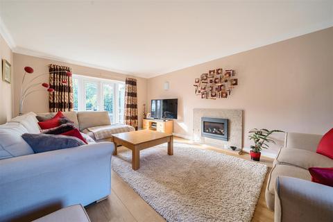 14 Birch Way, Charlton Down, Dorchester, DT2 9XX