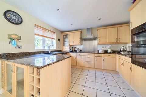 14 Birch Way, Charlton Down, Dorchester, DT2 9XX