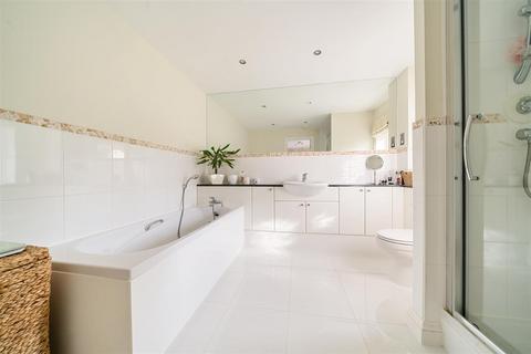 14 Birch Way, Charlton Down, Dorchester, DT2 9XX