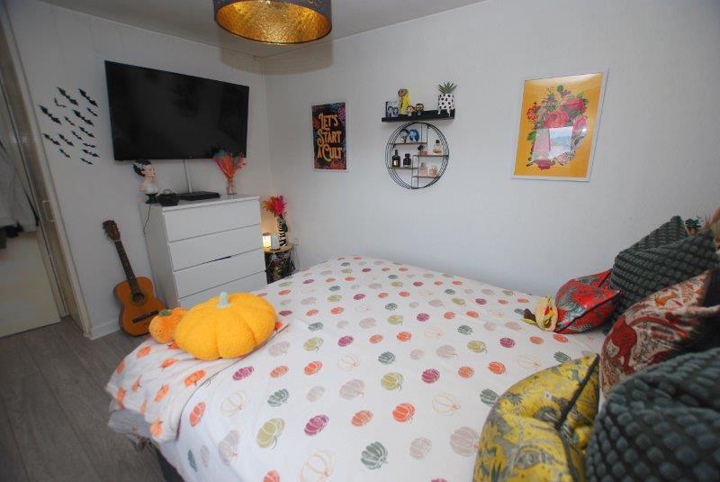 24 F Adelaide Street Gourock (18) (002).jpg