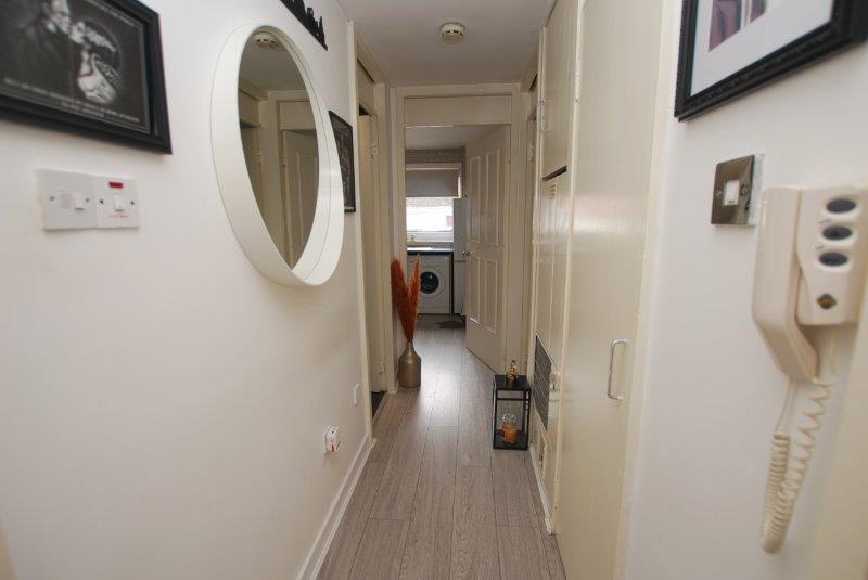 24 F Adelaide Street Gourock (30) (002).jpg