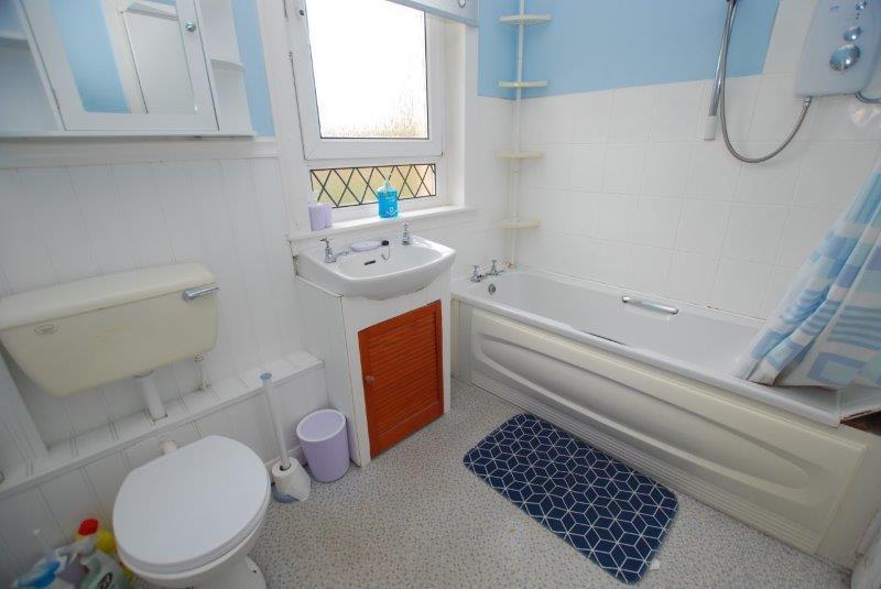 8 E Sharp Street Gourock (21) (002).jpg
