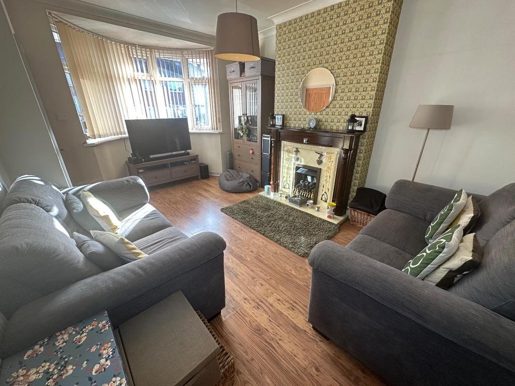 Jean Drive, Leicester 2 bed end of terrace house for sale £195,000