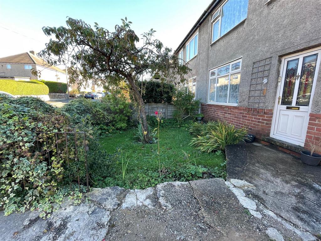 Kirkstone Road, Buxton 3 bed semidetached house for sale £220,000