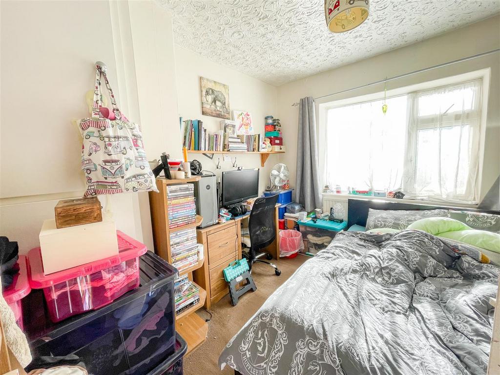 Bed6.jpg