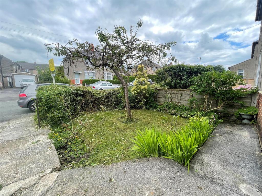 Front garden.jpg
