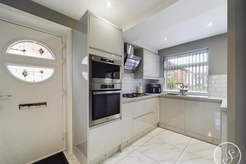 3 bedroom semi-detached house for sale - Grange Park Avenue, Leeds