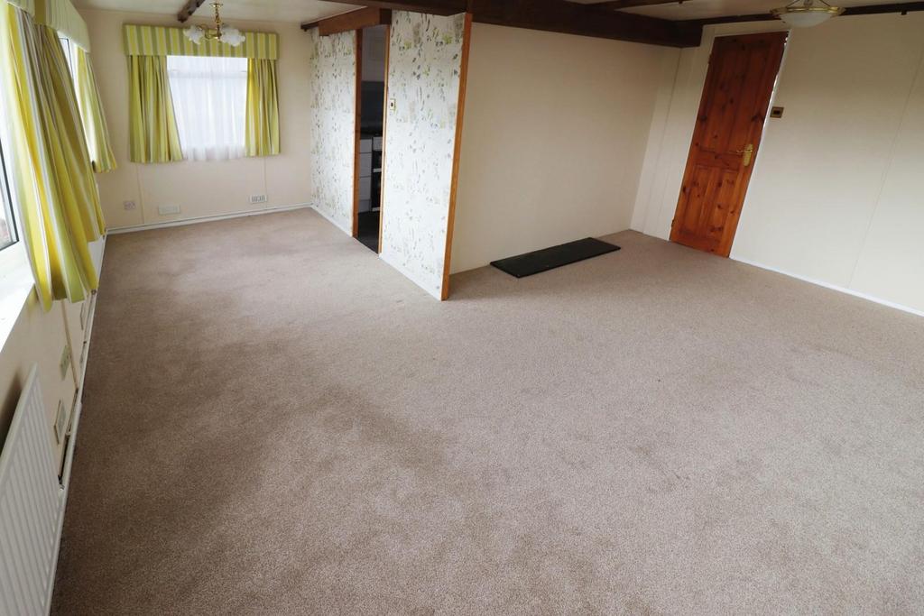 Mill Farm Park, Bulkington, Bedworth 3 bed park home for sale £120,000