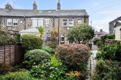 33 Back Lane, Guiseley, Leeds, LS20 8EA