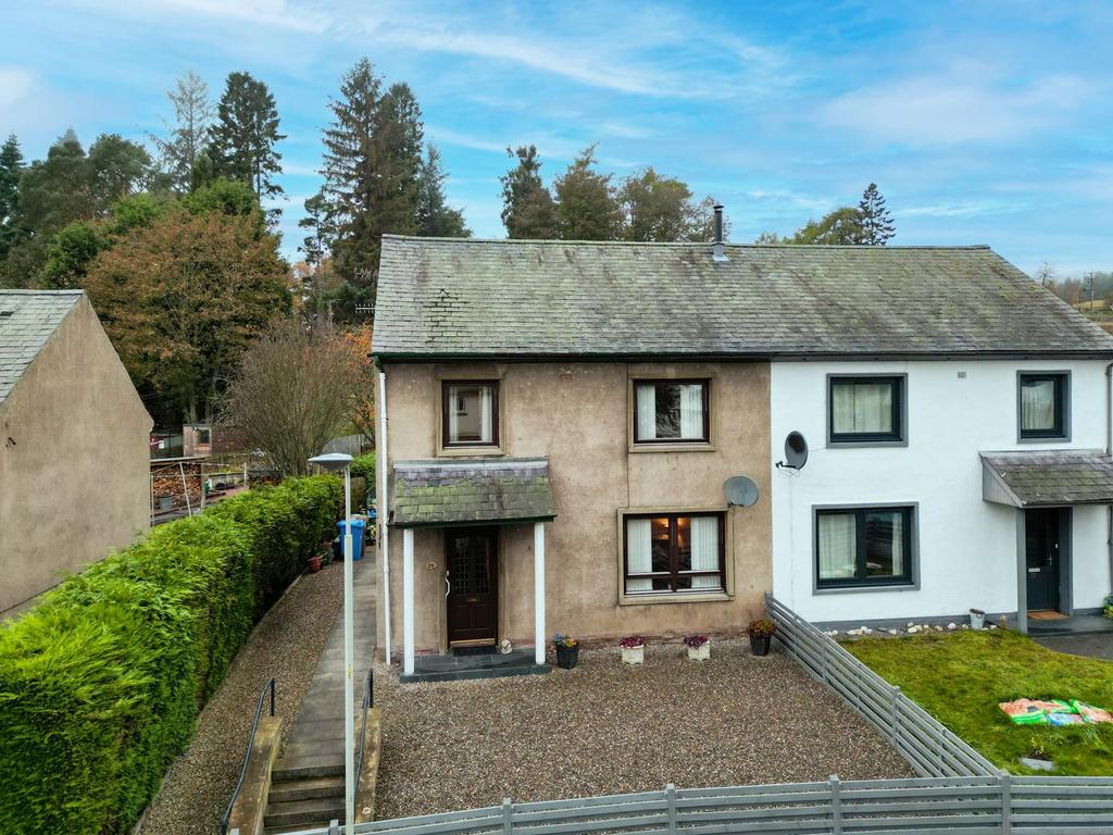 Campbell Crescent, Kingussie 3 bed semidetached house £170,000