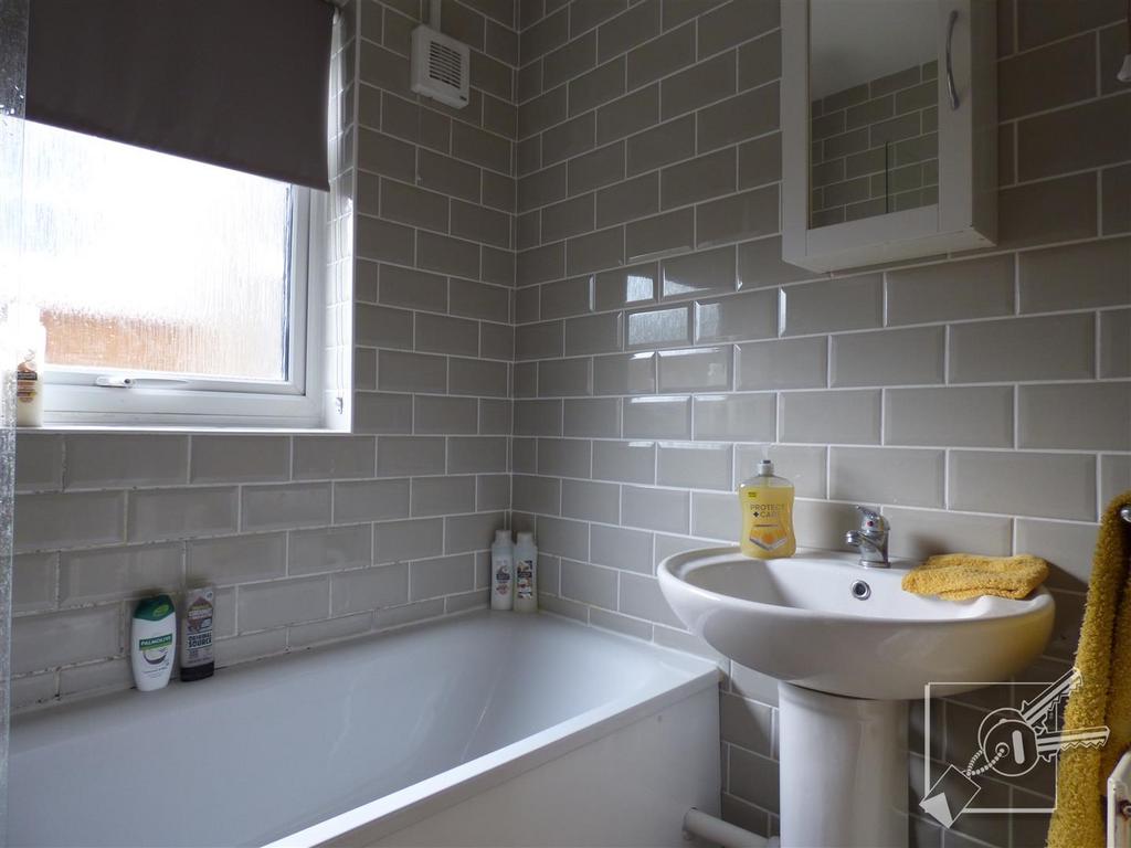 Lower Flat Bathroom