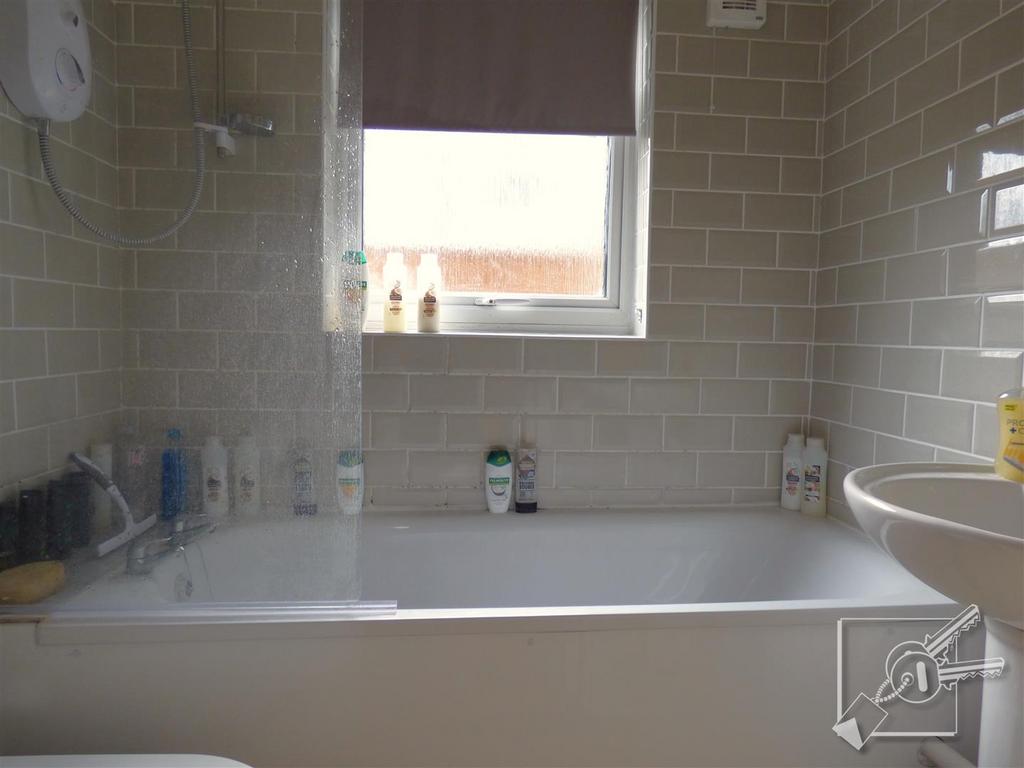 Lower Flat Bathroom