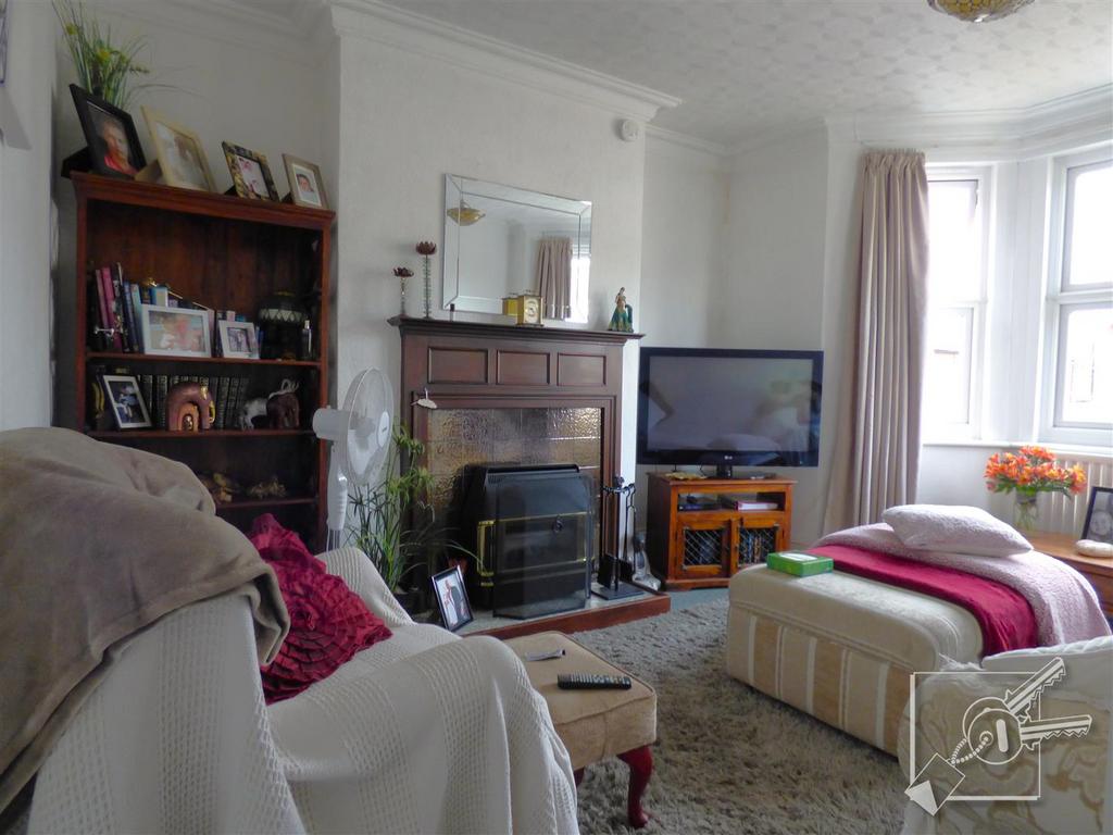 Top flat Lounge