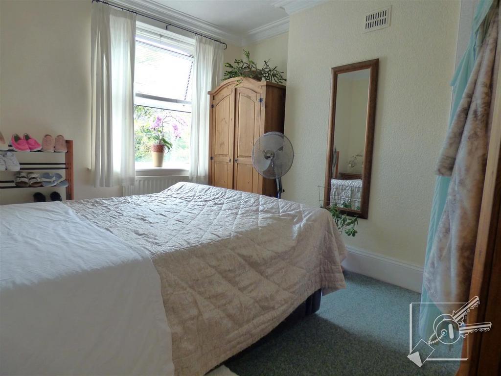 Top flat Bedroom 1