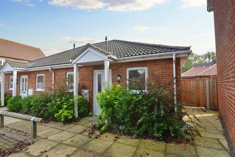 2 bedroom semi-detached bungalow for sale, Huntley Crescent, Sheringham