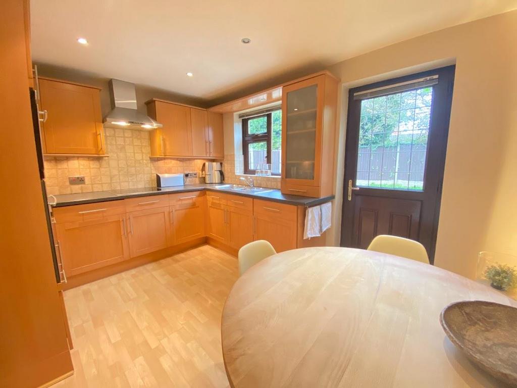 Smalley Drive, Derby DE21 2 bed semidetached house £190,000