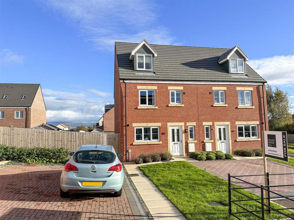Penrith 4 bed semidetached house for sale £270,000