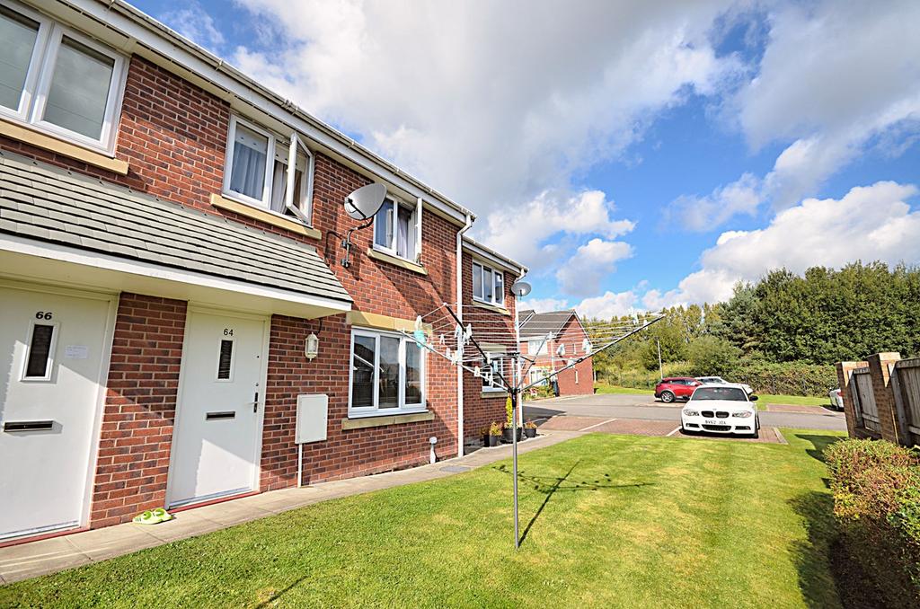 Jethro Street, Bolton, BL2 2 bed townhouse £700 pcm (£162 pw)