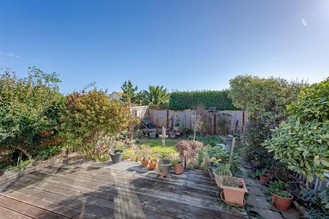 25 Highview Road, Telscombe Cliffs, Peacehaven, BN10 7AY