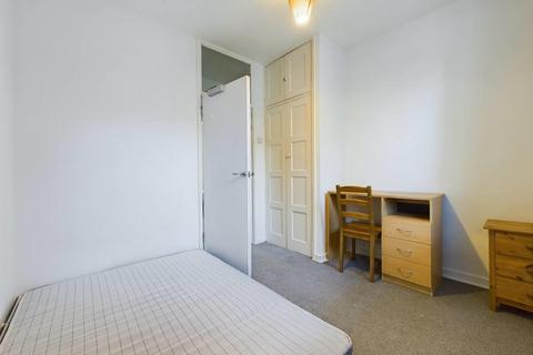 3 bedroom flat for sale, Boundary Road, London