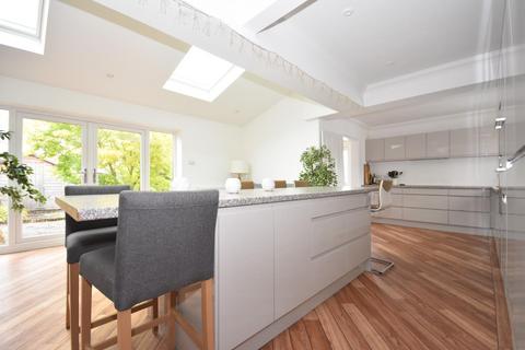 4 bedroom detached house for sale - 41 Gwenfo Drive, Wenvoe, CF5 6BR