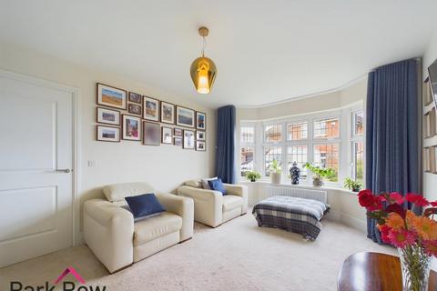 4 Bartlett Grove, Sherburn In Elmet, Leeds, LS25 6FT