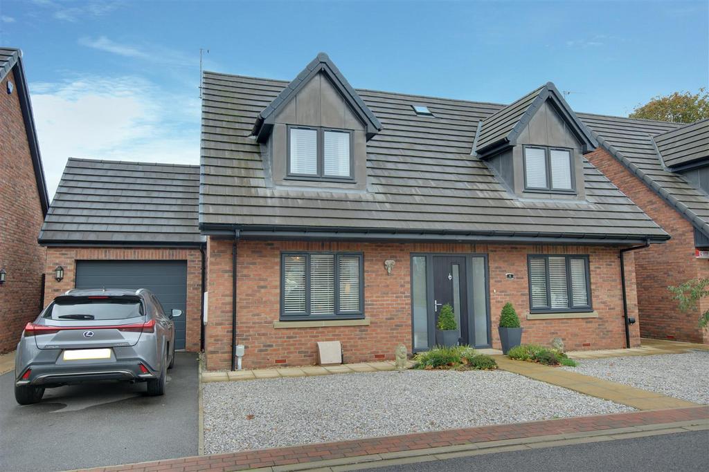Bramble Close, Willerby 3 bed detached house for sale £399,950