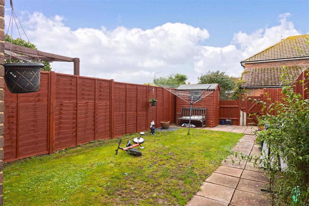 Rife Way, Ferring 4 bed terraced house for sale £375,000