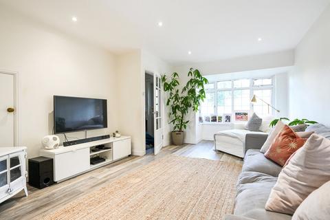 3 bedroom terraced house for sale, Trenchard Close, Hersham Village, KT12