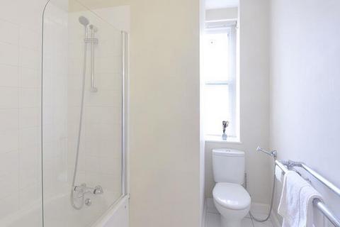 2 bedroom apartment to rent, Hill Street, Mayfair, W1