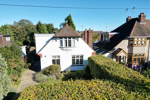 3 bedroom detached house for sale, Winchelsea Drive, Chelmsford CM2