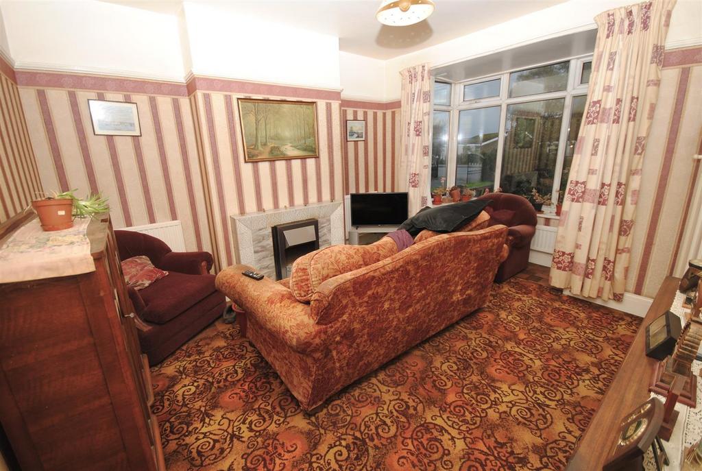 50prestonlanelounge2.JPG