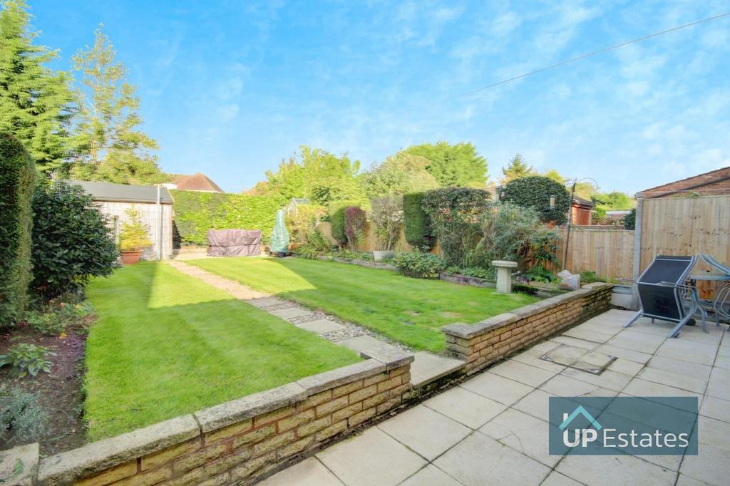 Benn Road, Bulkington, Bedworth 3 bed semidetached house for sale £